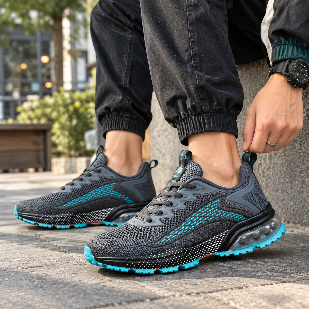 The Valen Knit Mesh Running Shoes